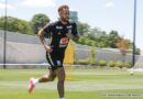 Neymar se junta ao grupo no penúltimo treino antes do jogo duelo contra o Haiti