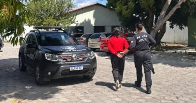 Vítima de violência doméstica se passa por advogada em presídio de Teresina