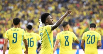 Brasil vence Escócia por 3 a 0 em estreia de Neymar na Copa