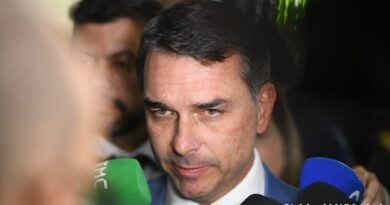 Flávio recusa escolta policial da PF para campanha eleitoral
