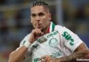 STJD suspende Paulinho por um jogo por gesto polêmico; Palmeiras se manifesta