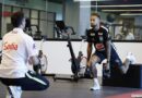 Neymar fará exame para voltar a campo semana que vem, diz Ancelotti
