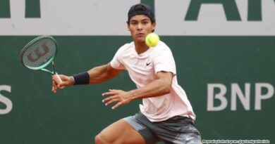Guto atropela e conquista título inédito para o Brasil em Roland Garros