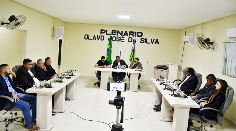 Câmara de Massapê aprova projetos sobre Conselho Tutelar e energia solar e envia LDO 2027 para as comissões permanentes da casa
