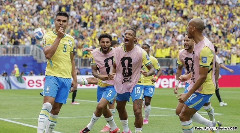 Brasil vence o Japão de virada e segue para as oitavas de final da Copa do Mundo