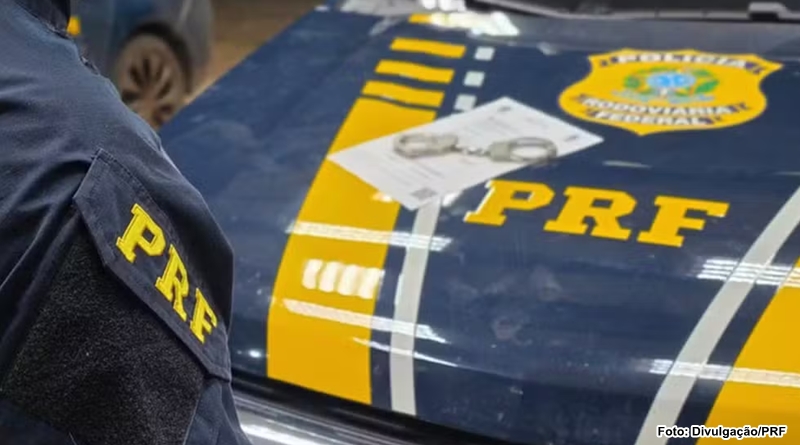 Foragido por estupro de vulnerável é preso após tentar fugir a pé durante abordagem em Picos
