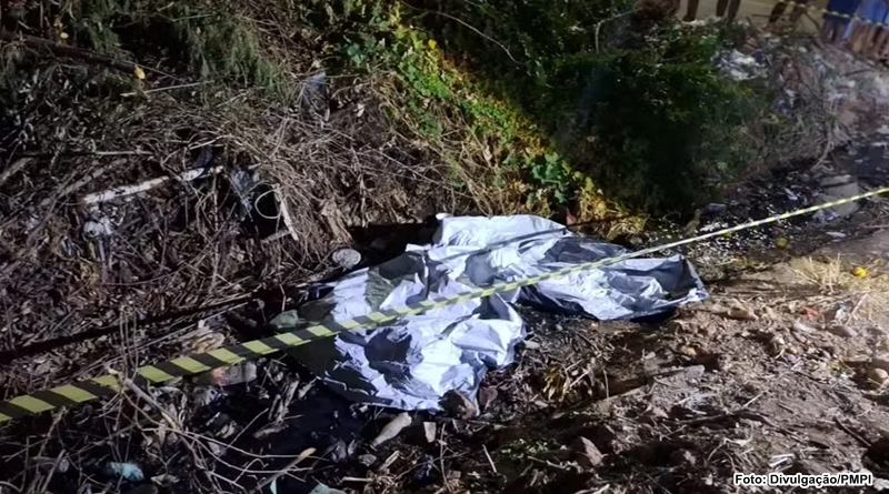 Menino de 1 ano e 9 meses é encontrado morto em esgoto em Jacobina do Piauí