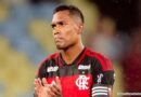 Flamengo renova contrato com Alex Sandro após Copa do Mundo