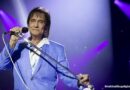 Cantor Roberto Carlos é submetido à cirurgia