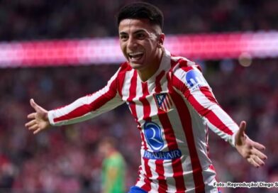 Flamengo avança por Thiago Almada e negocia detalhes finais da contratação