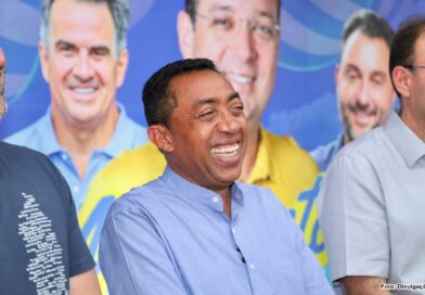 Joel Rodrigues defende corte de gastos e criação de 5 mil vagas na PM