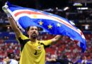 Vozinha, de Cabo Verde, dispara em seguidores e cola na CBF