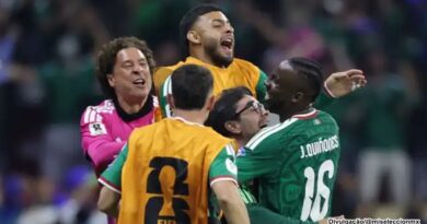 México volta a jogar bem, domina o Equador e avança às oitavas da Copa do Mundo
