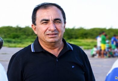 Comissão diverge e vereadores devem decidir sobre denúncia contra o prefeito Silas Noronha
