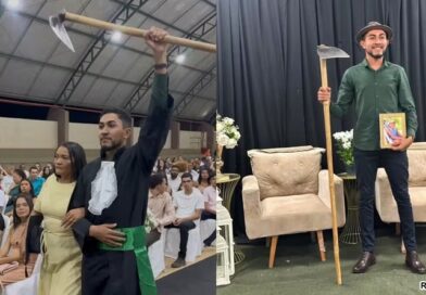 Jovem leva enxada e homenageia avô agricultor em formatura no PI